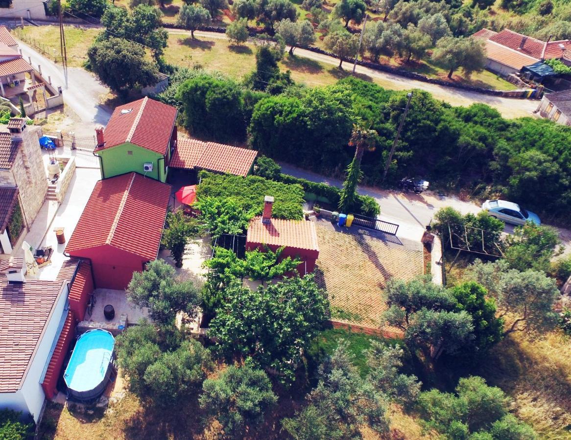 House Bougainvillea Pula Buitenkant foto